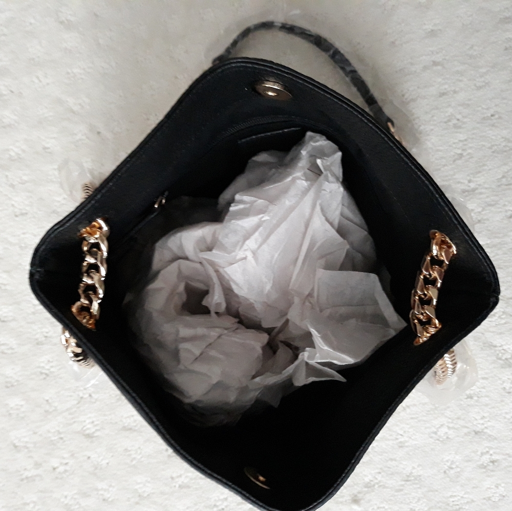 Purse - Picture 3 of 3
